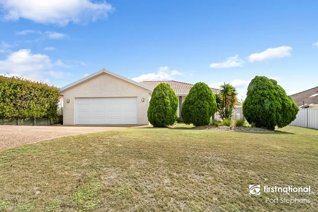 10 Whiting Place, Corlette, NSW 2315