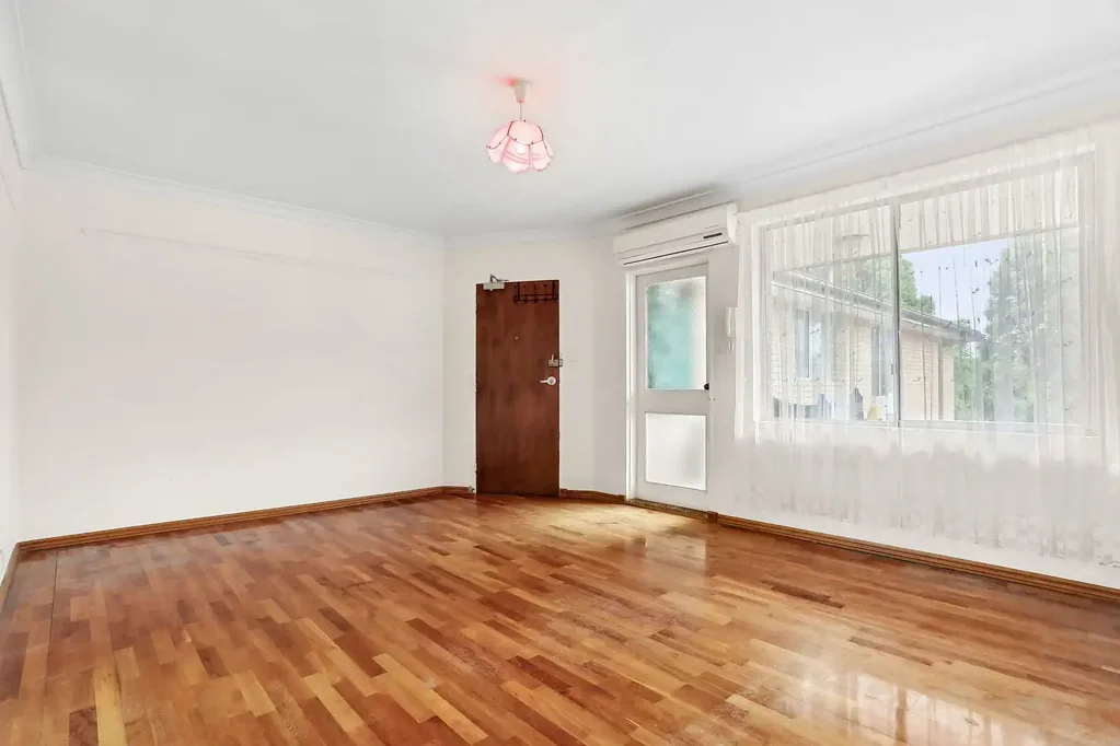 Beautiful Open Plan 2 Bedroom Apartment