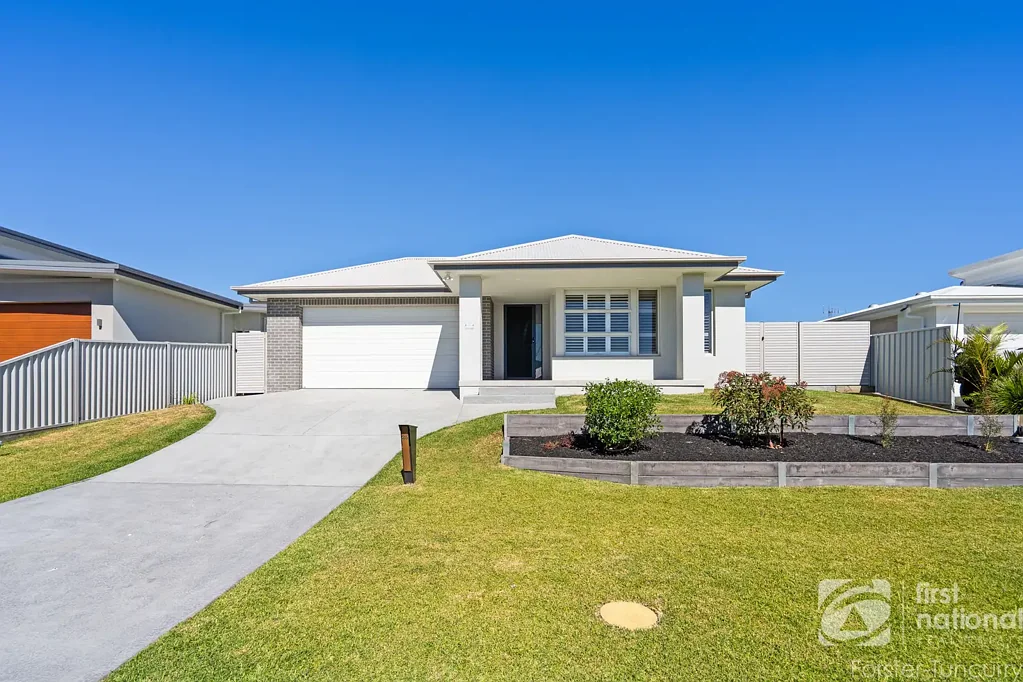 25 Shores Crescent, Diamond Beach, NSW 2430