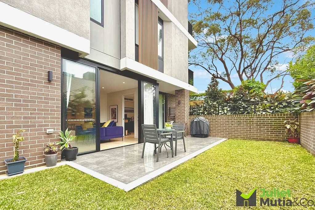 Cammeray 3房 朝北庭院阳光  DKO建筑师设计  定制橡木地板  超大落地窗  Miele高端厨电  树木茂盛景观  无台阶同层入户  健身房瑜伽中心  NBN光纤网络  中心地段便利 Luxurious Courtyard Lifestyle