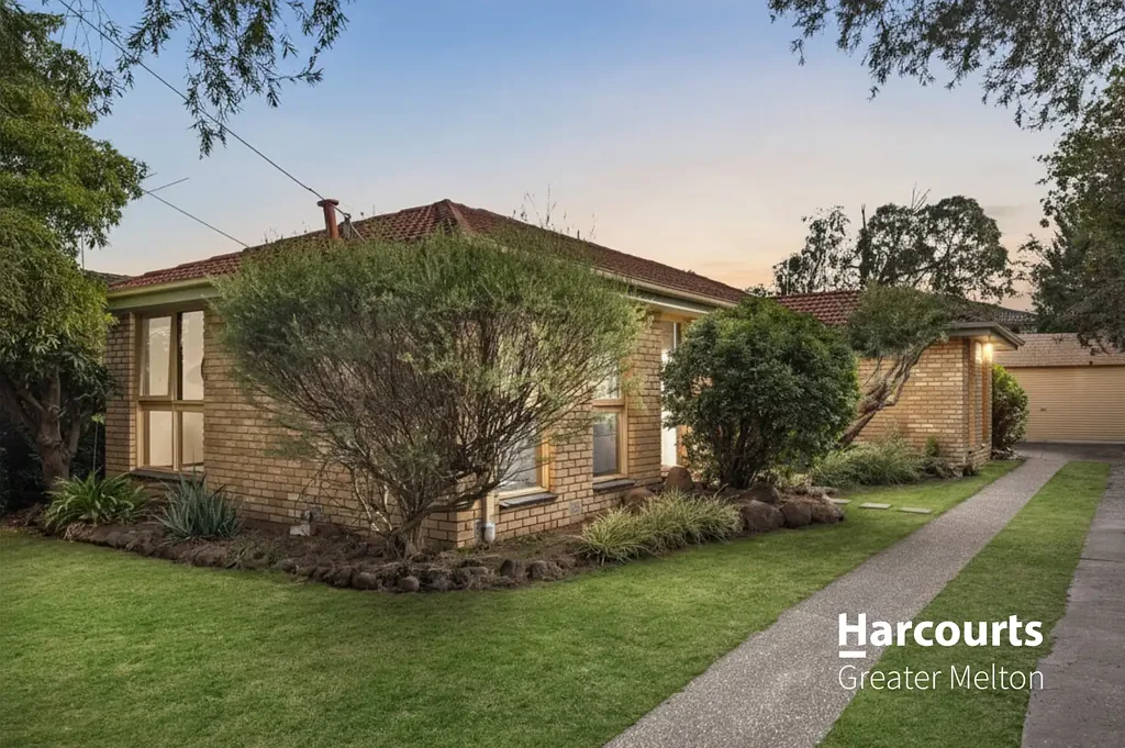 Close to Everything Melton has to offer!