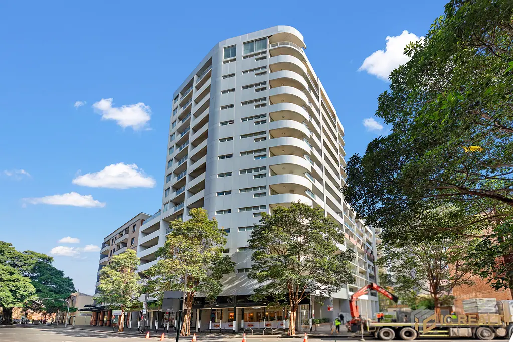 LUXURY FURNISHED 1 BEDROOM APARTMENT | UTS/CENTRAL PARK | CITY VIEWS