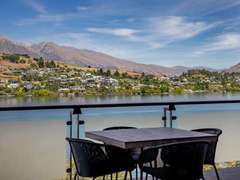 Queenstown 2房  Overseas buyers welcome