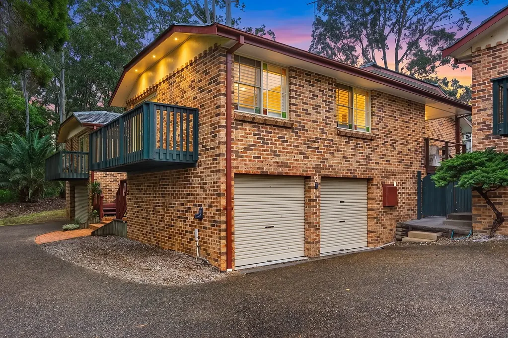 Castle Hill 3Kwarto Modern Townhouse with Basketball Court