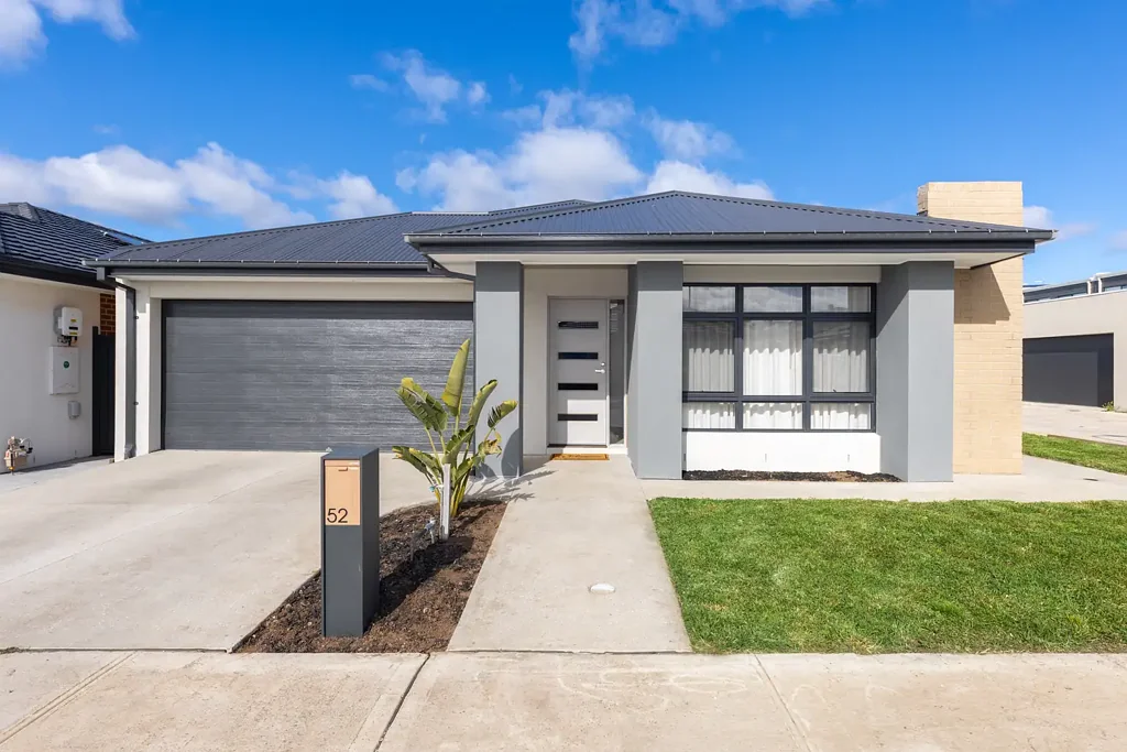 Sunbury 4房 宽敞明亮，深受家庭喜爱 Spacious, Light-Filled Family Favourite