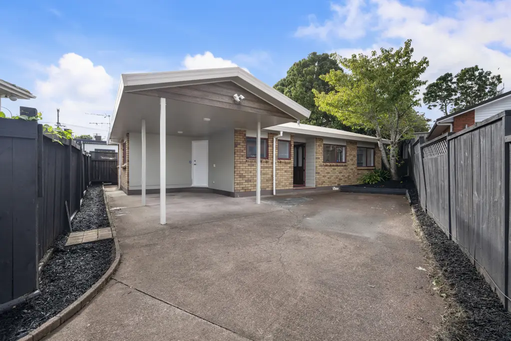Lynfield 3 Bedroom "Brick Beauty in Prime Spot"