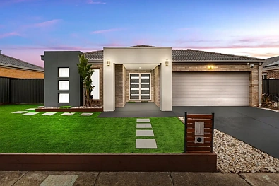 Tarneit 4कमरा Freshly Renovated Family Living in a Prime Tarneit Location, Move Straight In!
