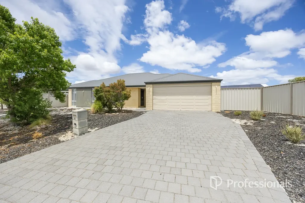 24 Mercury Pass, Australind, WA 6233