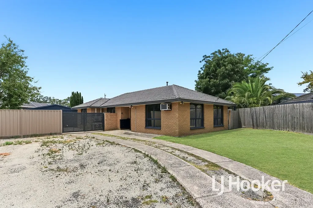 6 Karol Court, Hampton Park, VIC 3976