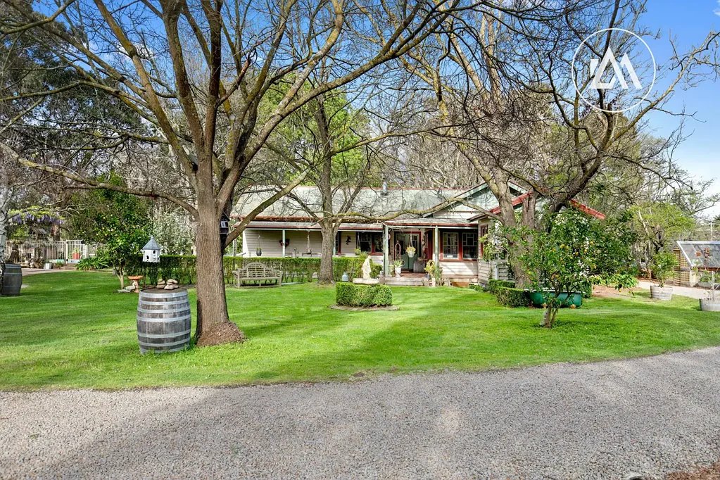 11 Middle Road, Pearcedale, VIC 3912