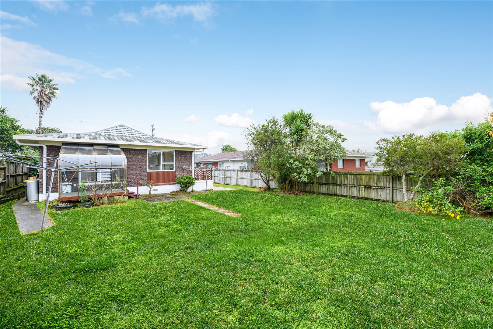 2/69 Hepburn Road, Glendene, Auckland - Waitakere, 2 ห้องนอน, 1 ห้องน้ำ