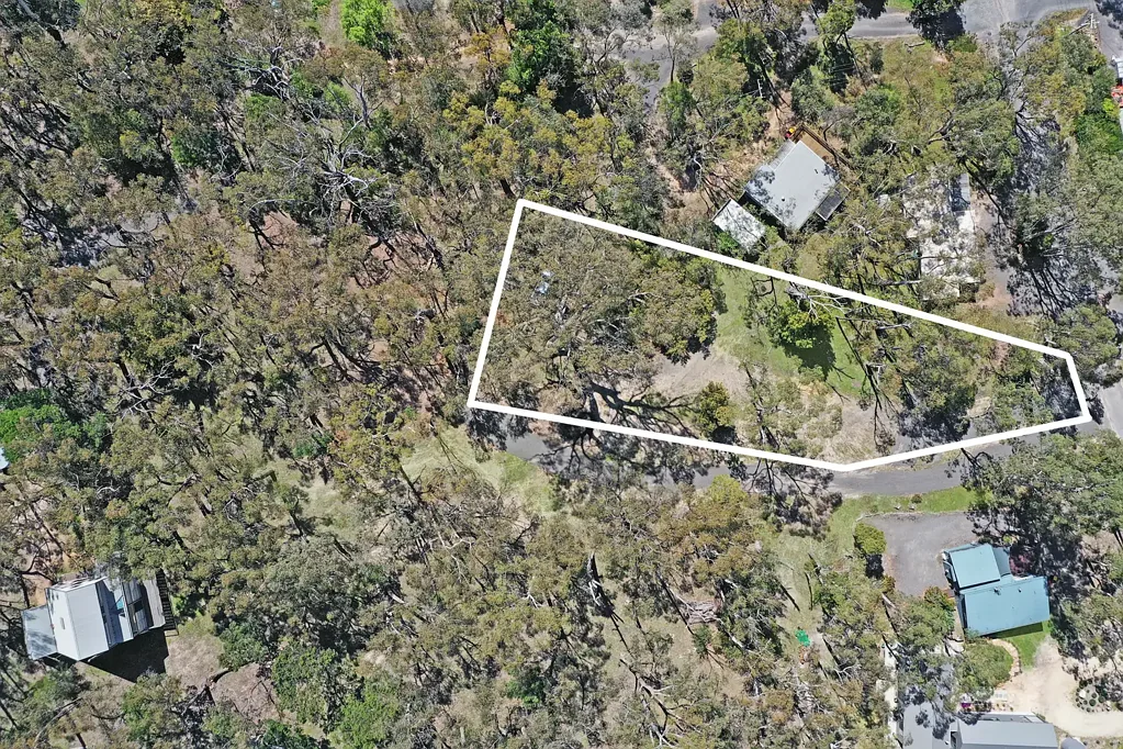 Halls Gap Set High at the Base of the Grampians
