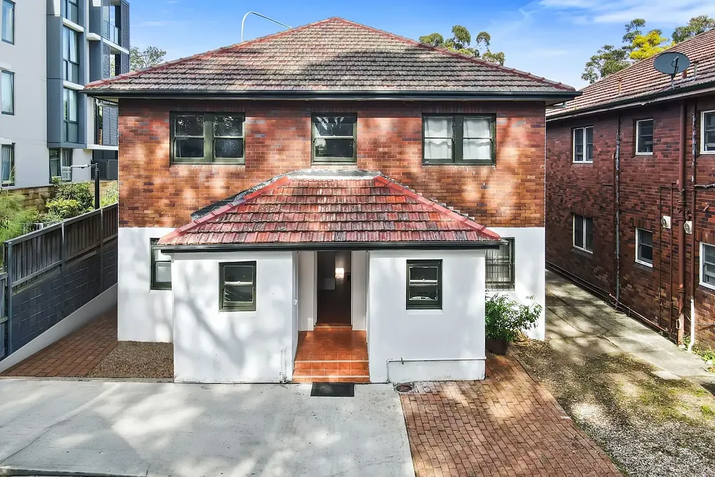 Lane Cove North 8Kwarto Entire Block of 4 Apartments - Access via Taylors Lane