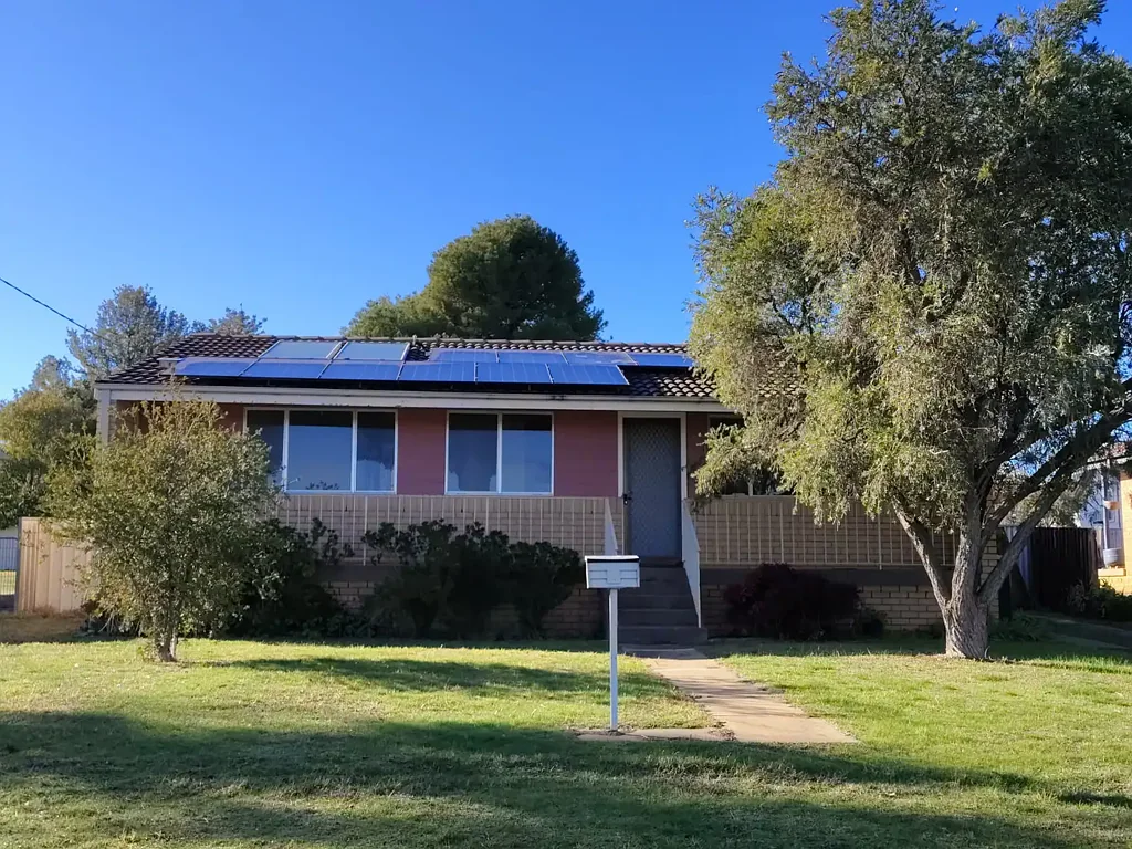 52 West Street, Grenfell, NSW 2810