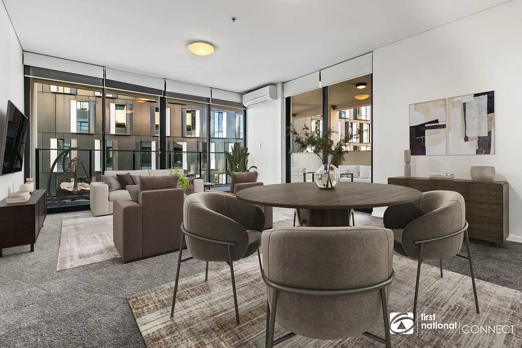 Spacious 2 bedroom unit - Opposite Redfern Station