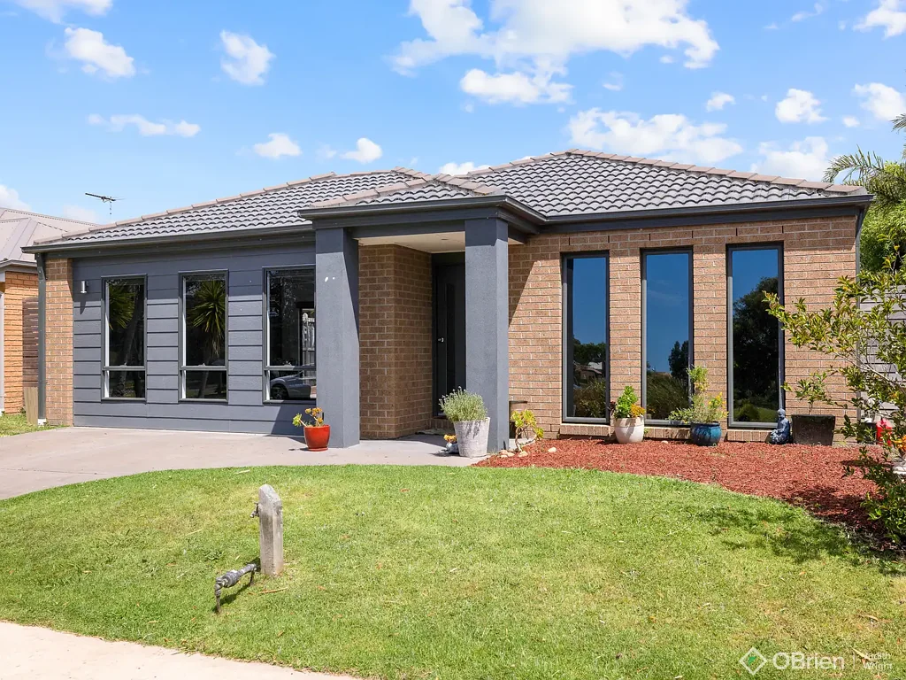 23 Rosella Grove, Cowes, VIC 3922