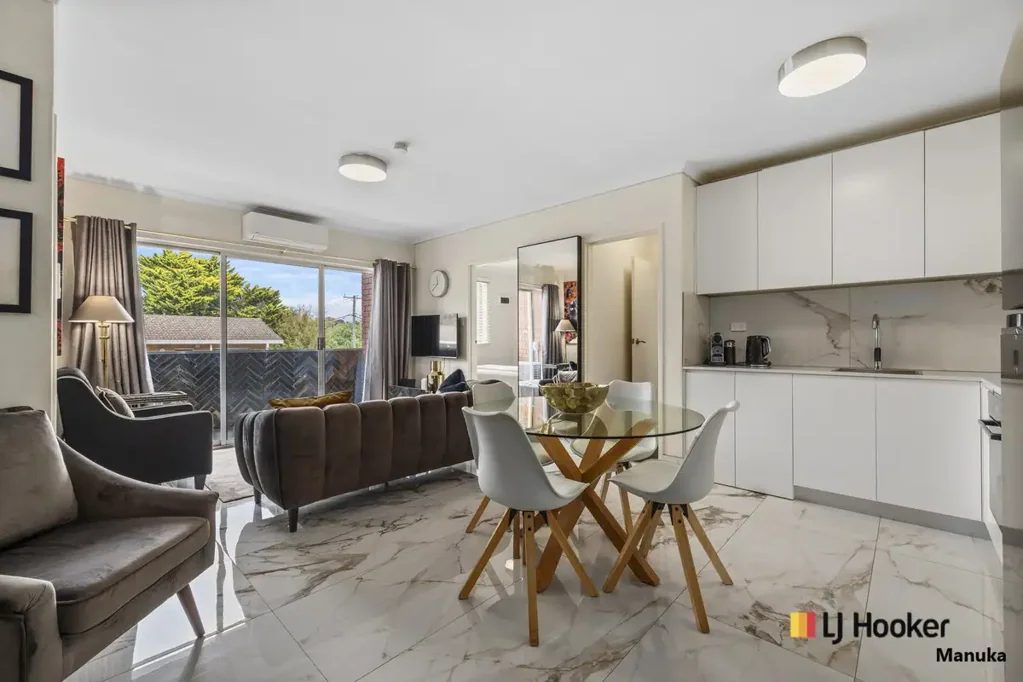 Crestwood 2房  Stylish Fully Furnished 2-Bedroom Unit, Prime Location with Excellent Returns!
