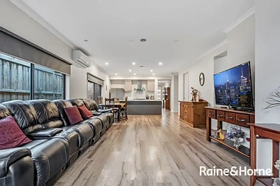 28 Sloane Drive, Clyde North, VIC 3978, 4 slaapkamers, 2 badkamers, House