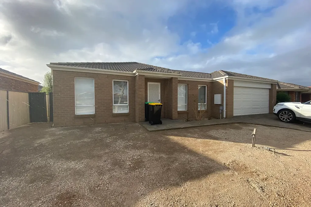 Modern 4-Bedroom Family Home