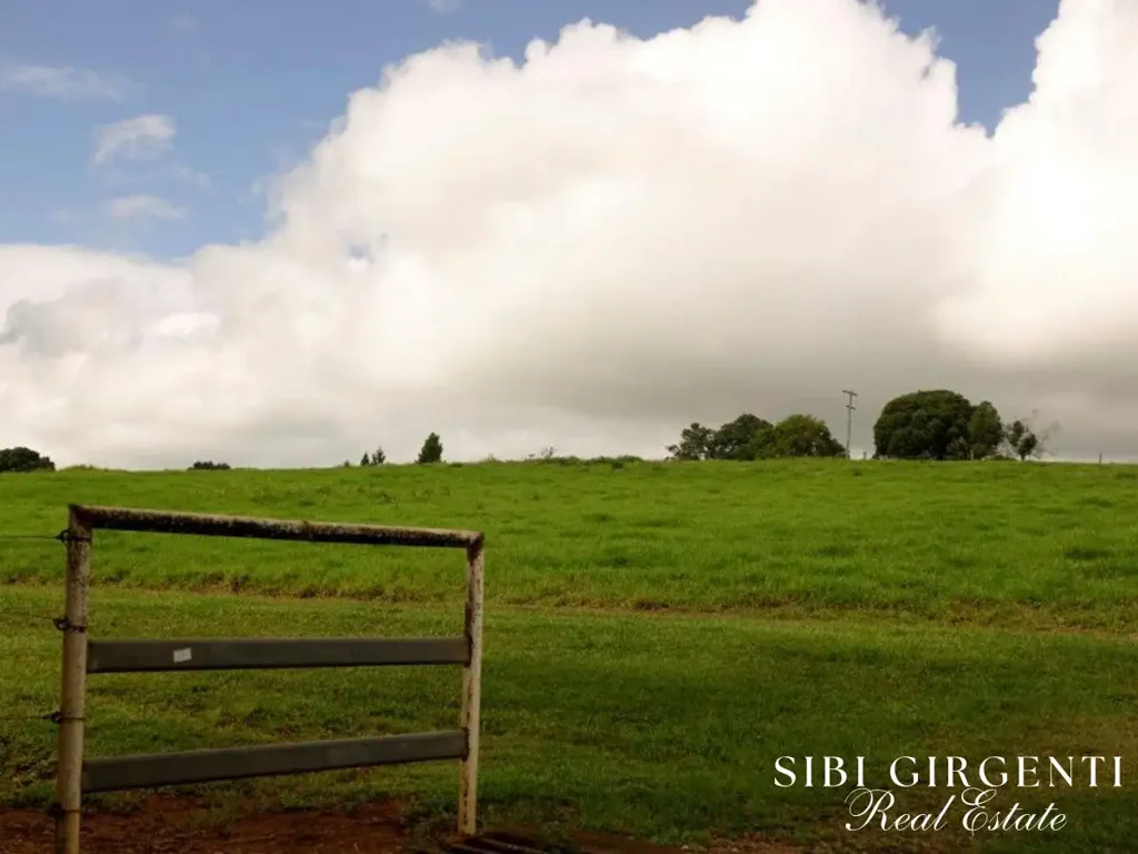 Mossman  LIFESTYLE and RURAL - Privacy excellent views rated one of the best climates in the world