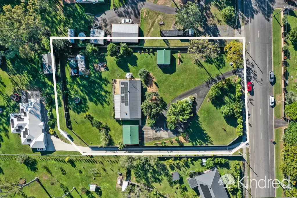 Sheds, land and more sheds... plus Solar!