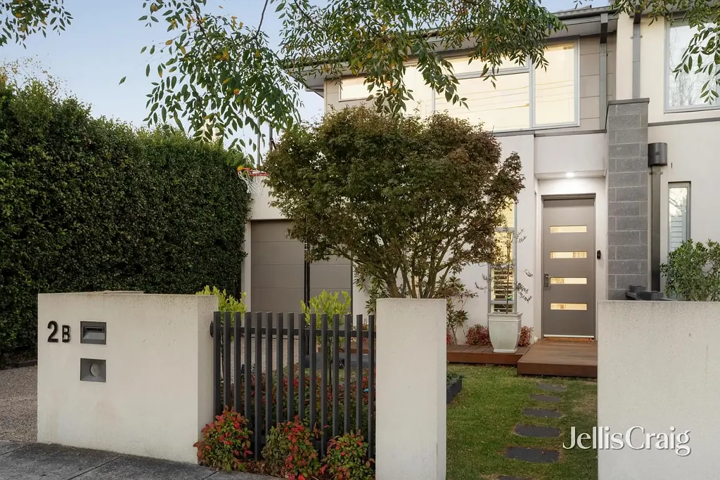 Bentleigh East 4 Bedroom A burst of brilliance with a northern accent