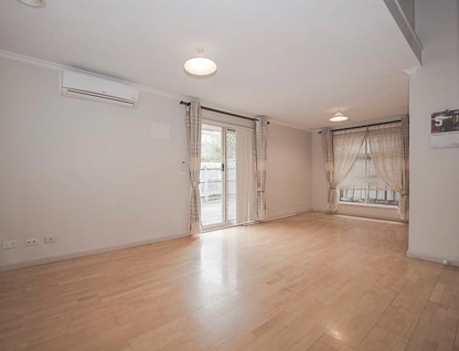 4 Gateway Close, Chadstone, East Melbourne, 3房, 2浴, Townhouse