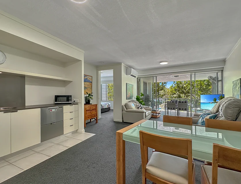 224/123 Sooning St 'Blue On Blue', Nelly Bay, Townsville, 2 Kuwarto, 2 Banyo, Apartment