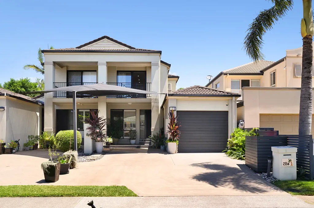 2/28 Abalone Avenue, Paradise Point, QLD 4216