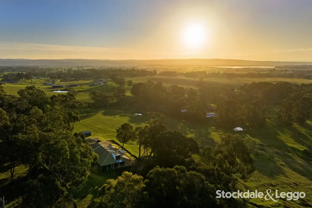 Churchill 4Zimmer Peaceful Lifestyle Property with Breathtaking Views