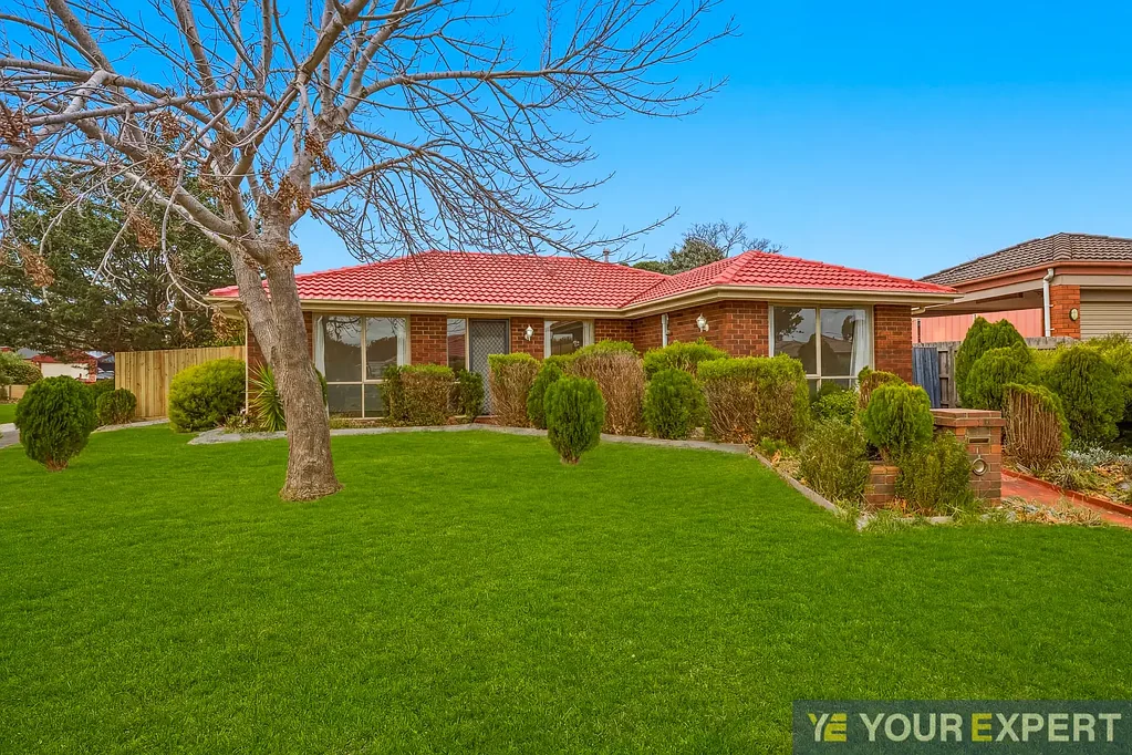 Narre Warren South 4कमरा Lovely house on a Spacious  637sqm  Corner Block in a Quiet Court Location