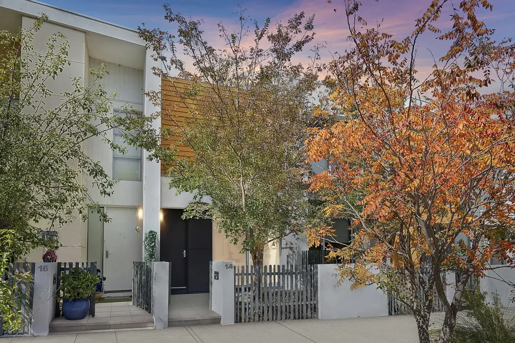 14 Dobikin Street, Crace, ACT 2911