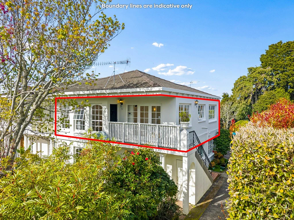 Epsom 2 Slaapkamer A TWIST OF SPANISH CHARM