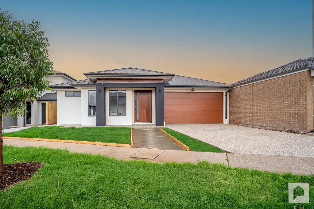 5 Hampshire Avenue, Rockbank, VIC 3335