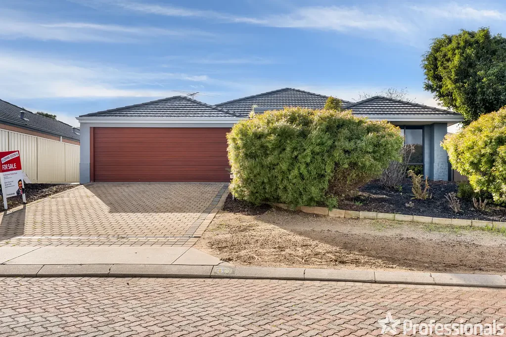 18 Tintagel Loop, Orelia, WA 6167