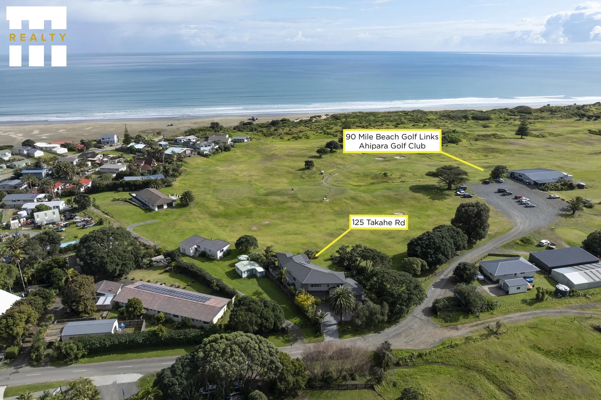 Ahipara 4Kwarto Coastal Elegance with Sea Views & Golf Course Frontage