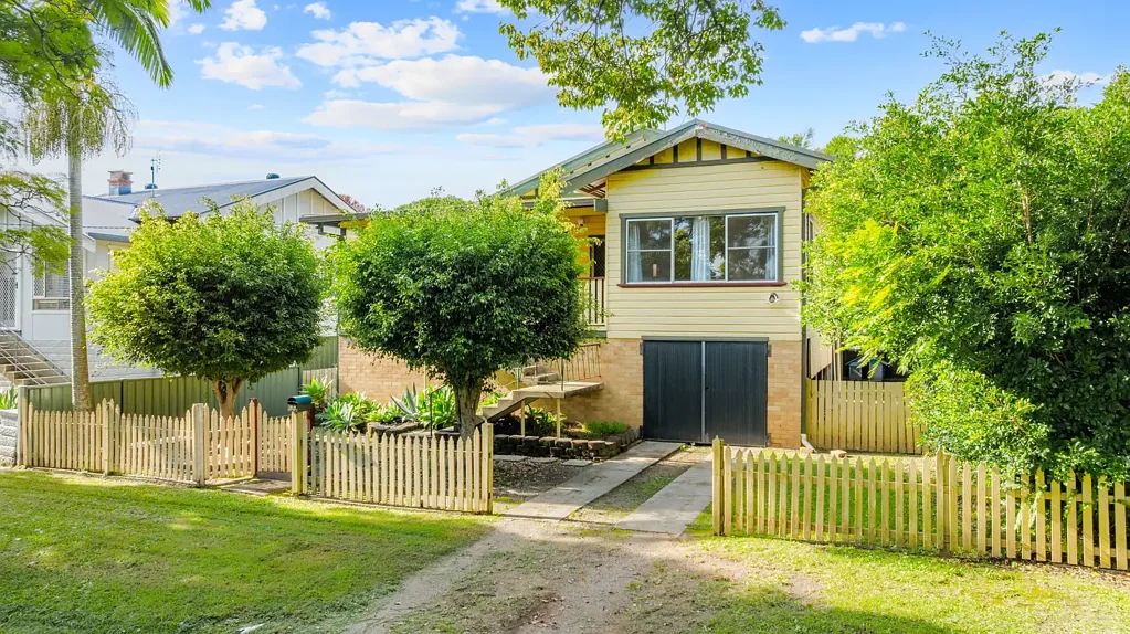 Grafton 3Habitaciones VALUE IN SOUGHT AFTER DOVEDALE - SELLING