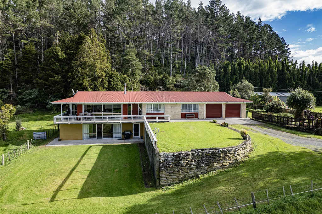 Hikurangi 3ਬੈੱਡਰੂਮ A classic Kiwi lifestyle...