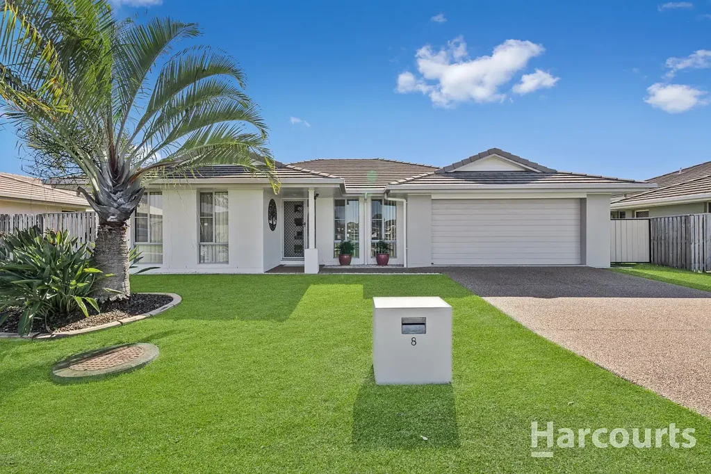 Wondunna 4침실 Modern Fully Renovated 4-Bedroom Family Home in Sought-After Parklands Estate