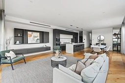 76b Castlewood Street, Bentleigh East