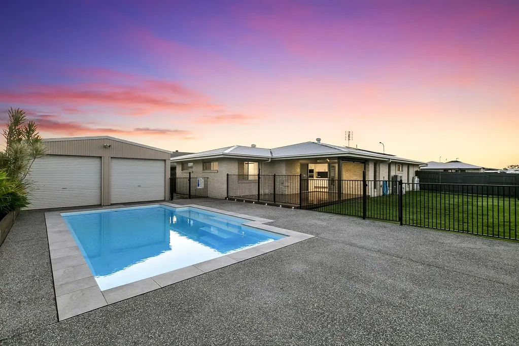 5 Samphire Street, Eli Waters, QLD 4655