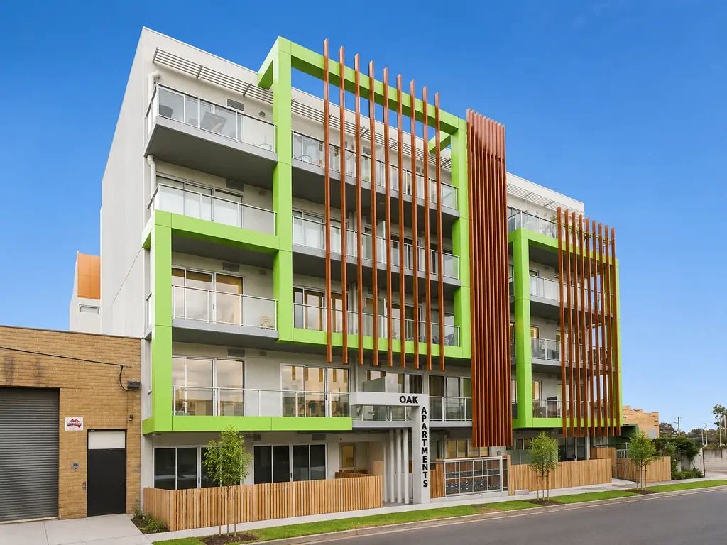 EXCELLENT LOCATION WITH CITY VIEWS