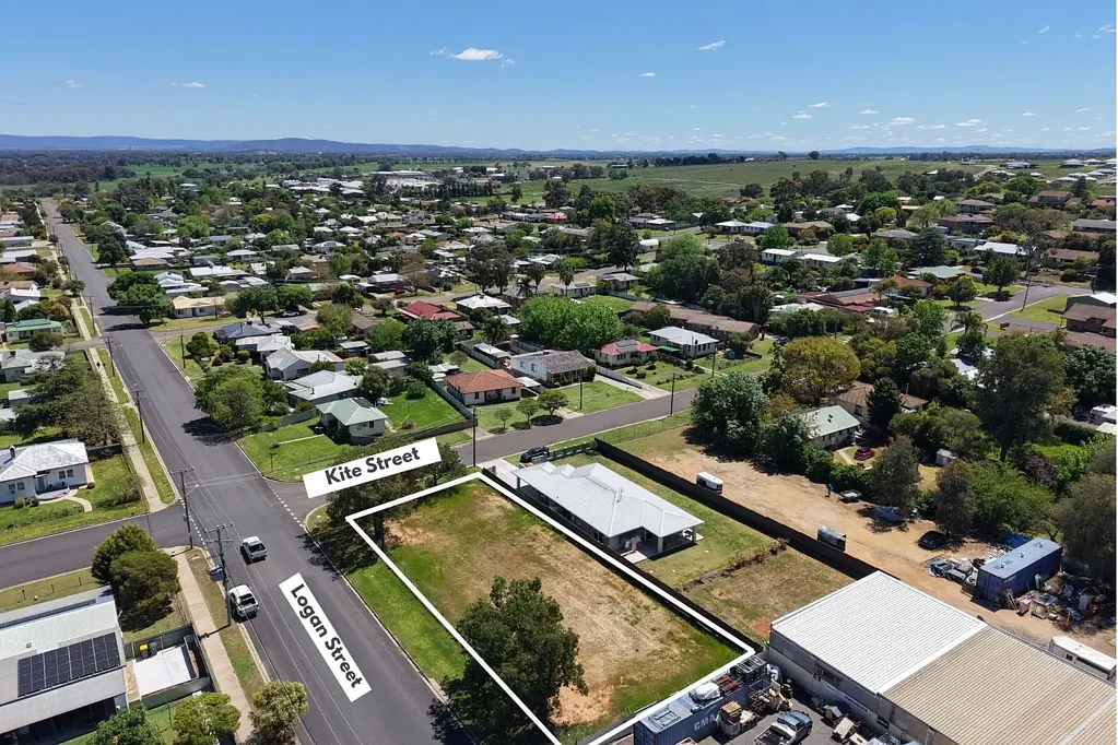 Cowra DEVELOPMENT SITE – APPROVED FOR 4 X UNITS!