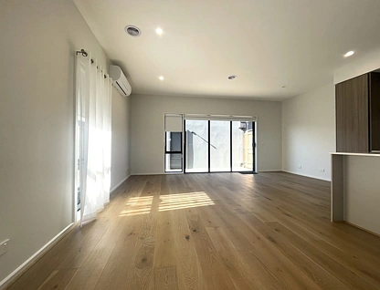 38 Hawkesbury Drive, Donnybrook, North Melbourne, 4 Schlafzimmer, 2 Badezimmer, Townhouse