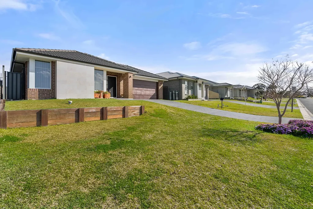18 Tahnee Street, Sanctuary Point, NSW 2540