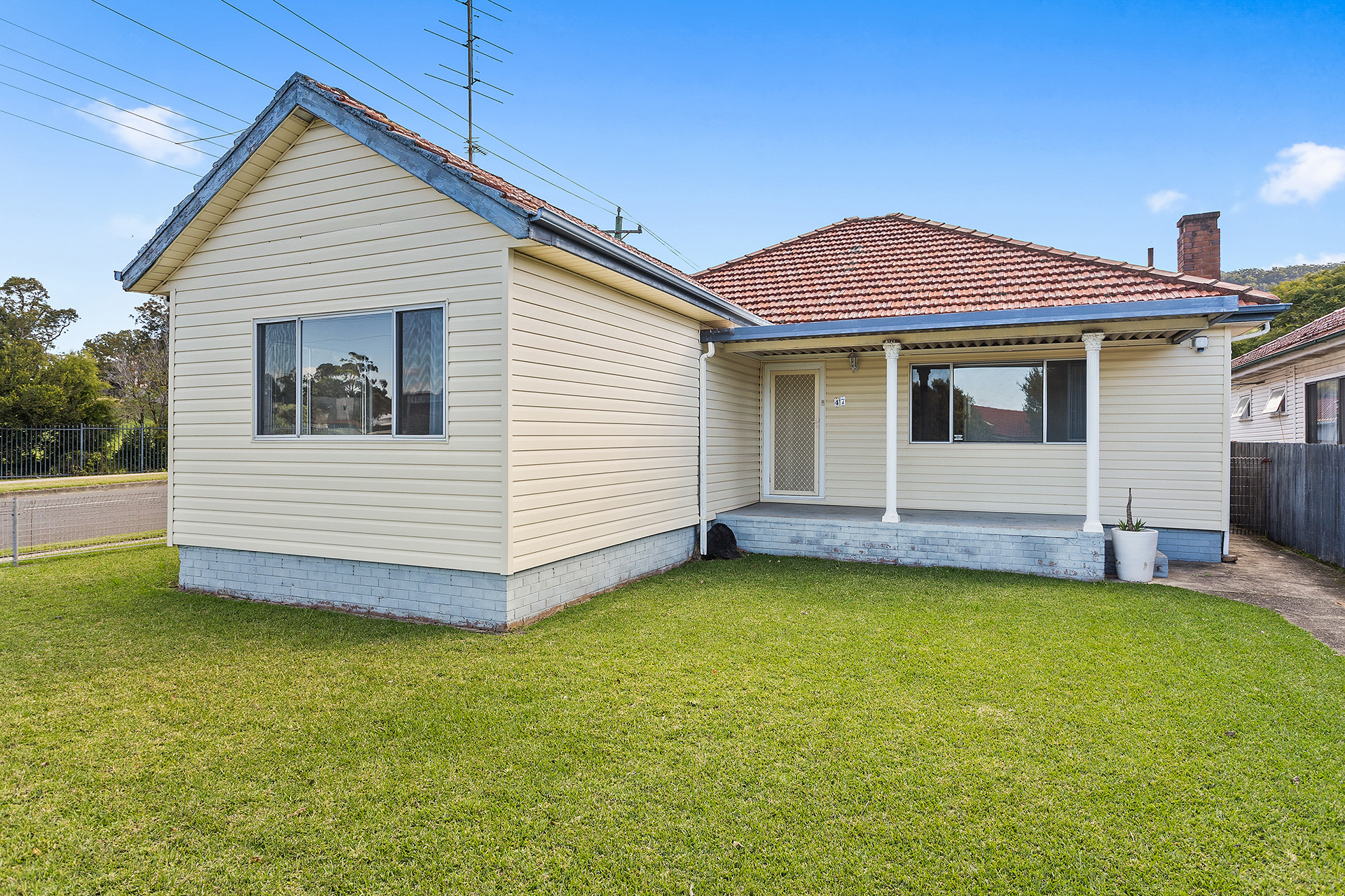 47 WILGA ST, CORRIMAL NSW 2518, 0部屋, 0バスルーム, House