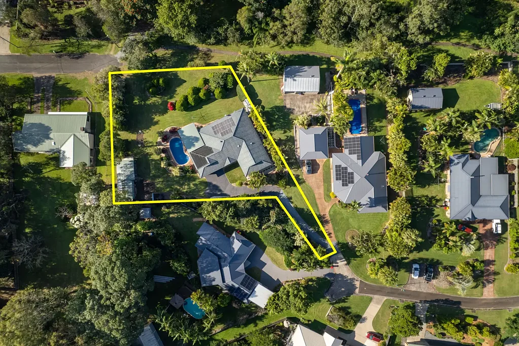12 Topaz Court, Southside, QLD 4570