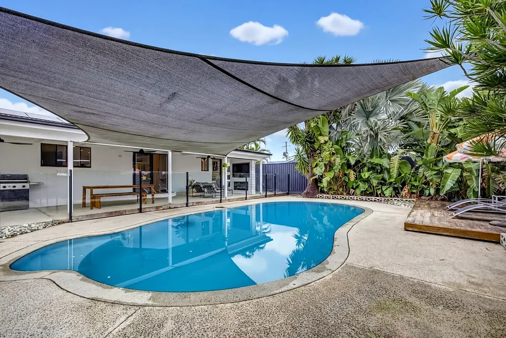 Wurtulla 3બેડરૂમ Renovated Coastal Retreat with Pool, Sauna & Ice Bath