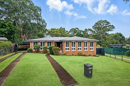 15 Brett Place, Ingleburn