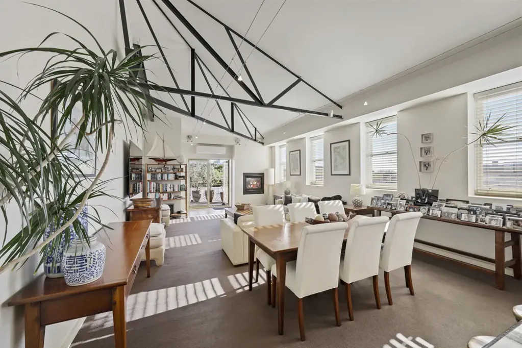 Modern Central Apartment